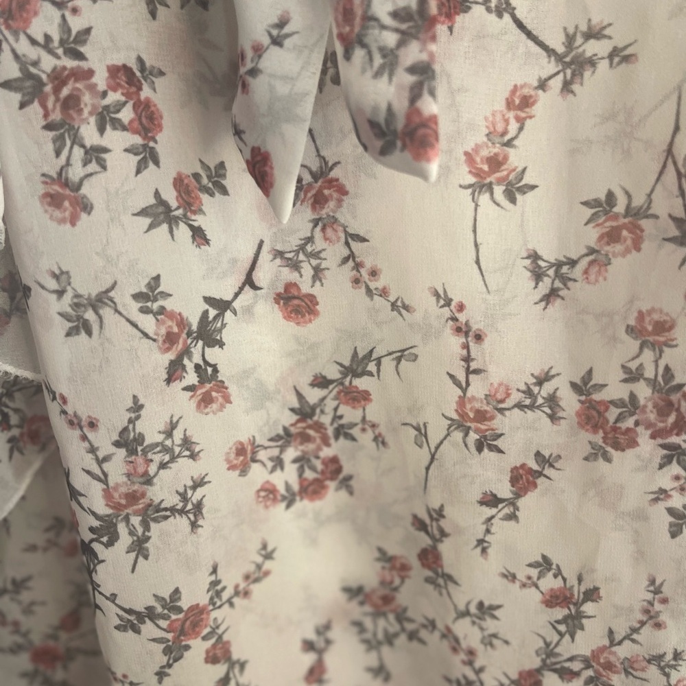 Floral Ruffle Blouse - Picture 9 of 14